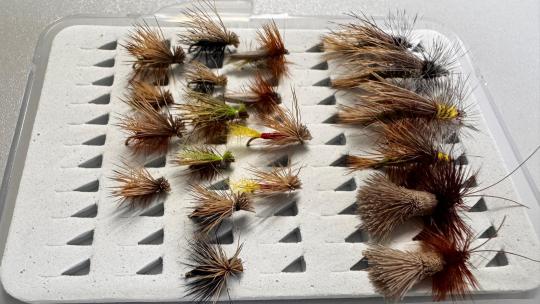 20 Trockenfliegen/Drys  Forelle & Äsche/Trout & Grayling 